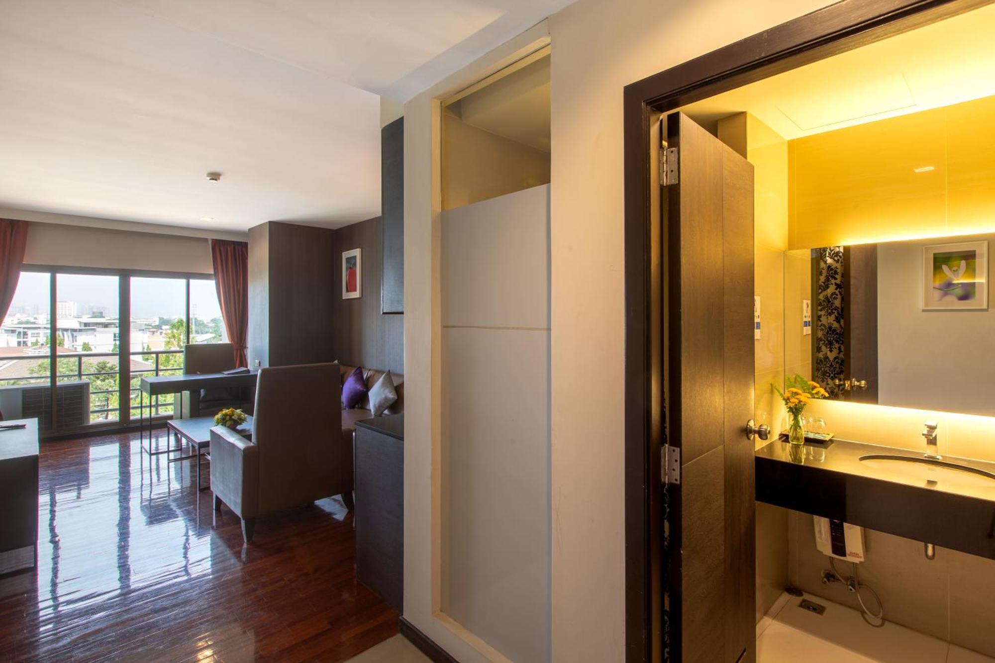 Mida Hotel Don Mueang Airport Bangkok Exterior photo